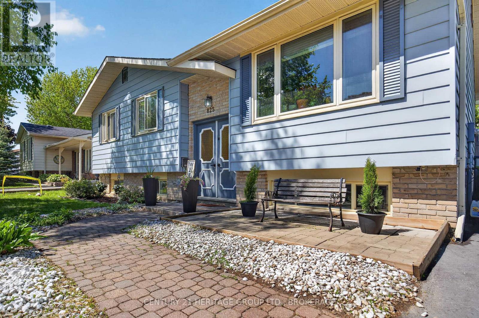 825 ALLUM AVENUE - 5