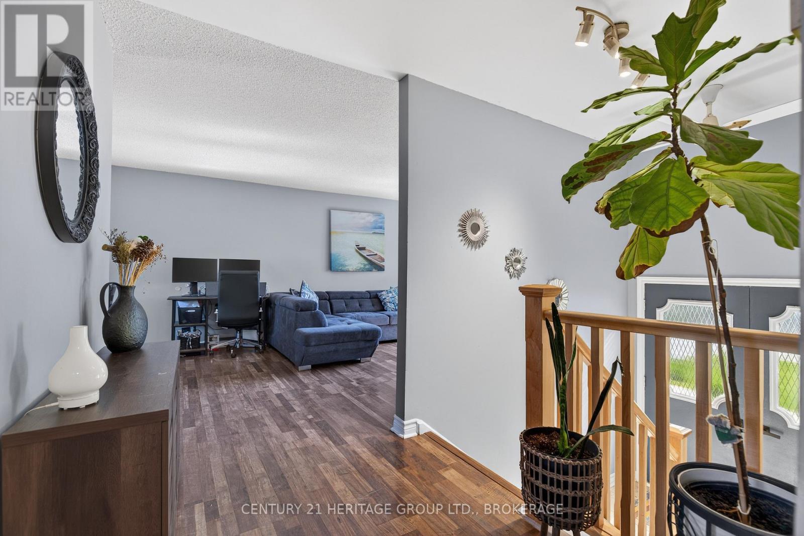 825 ALLUM AVENUE - 9