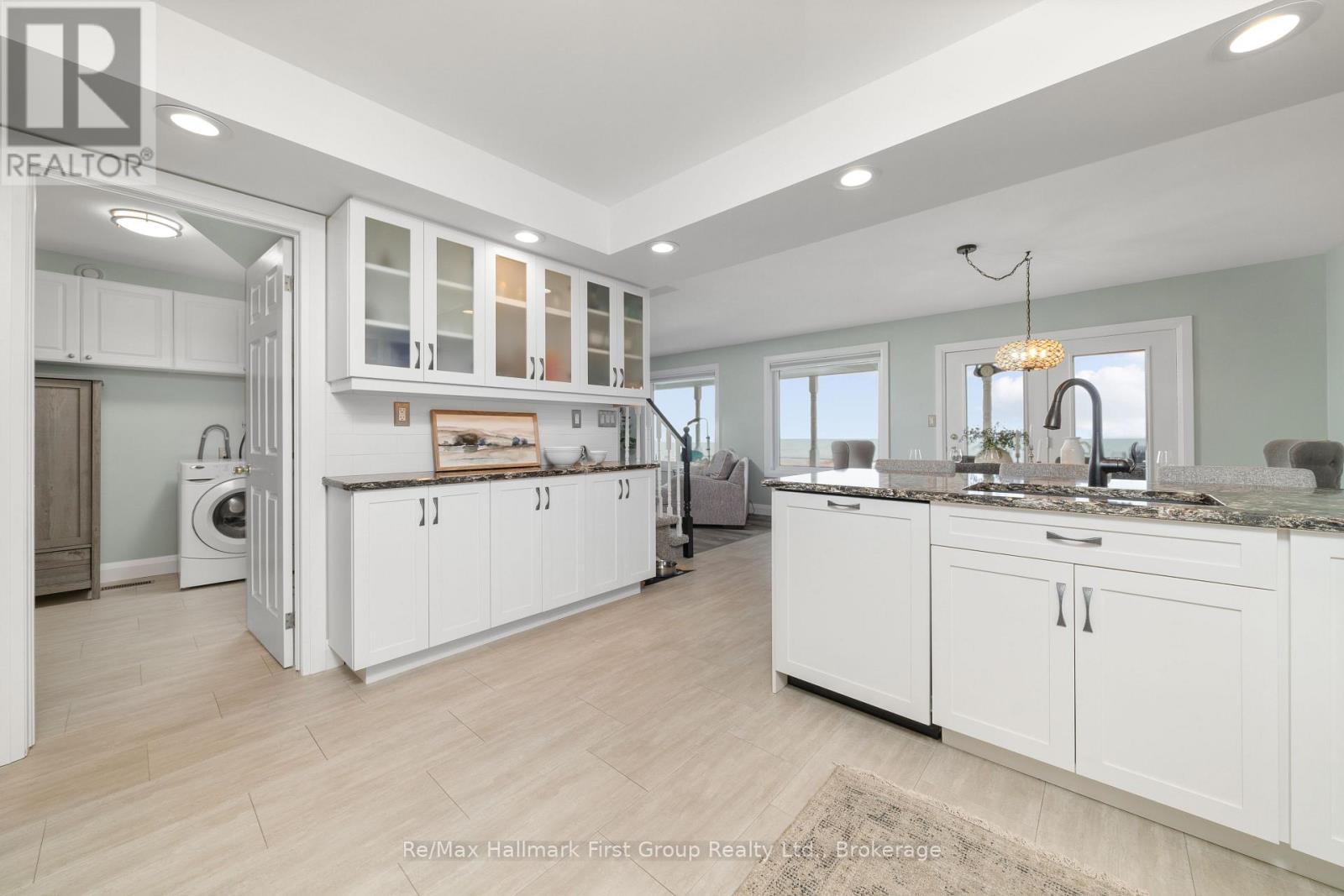 44 GREENWAY CIRCLE - 10