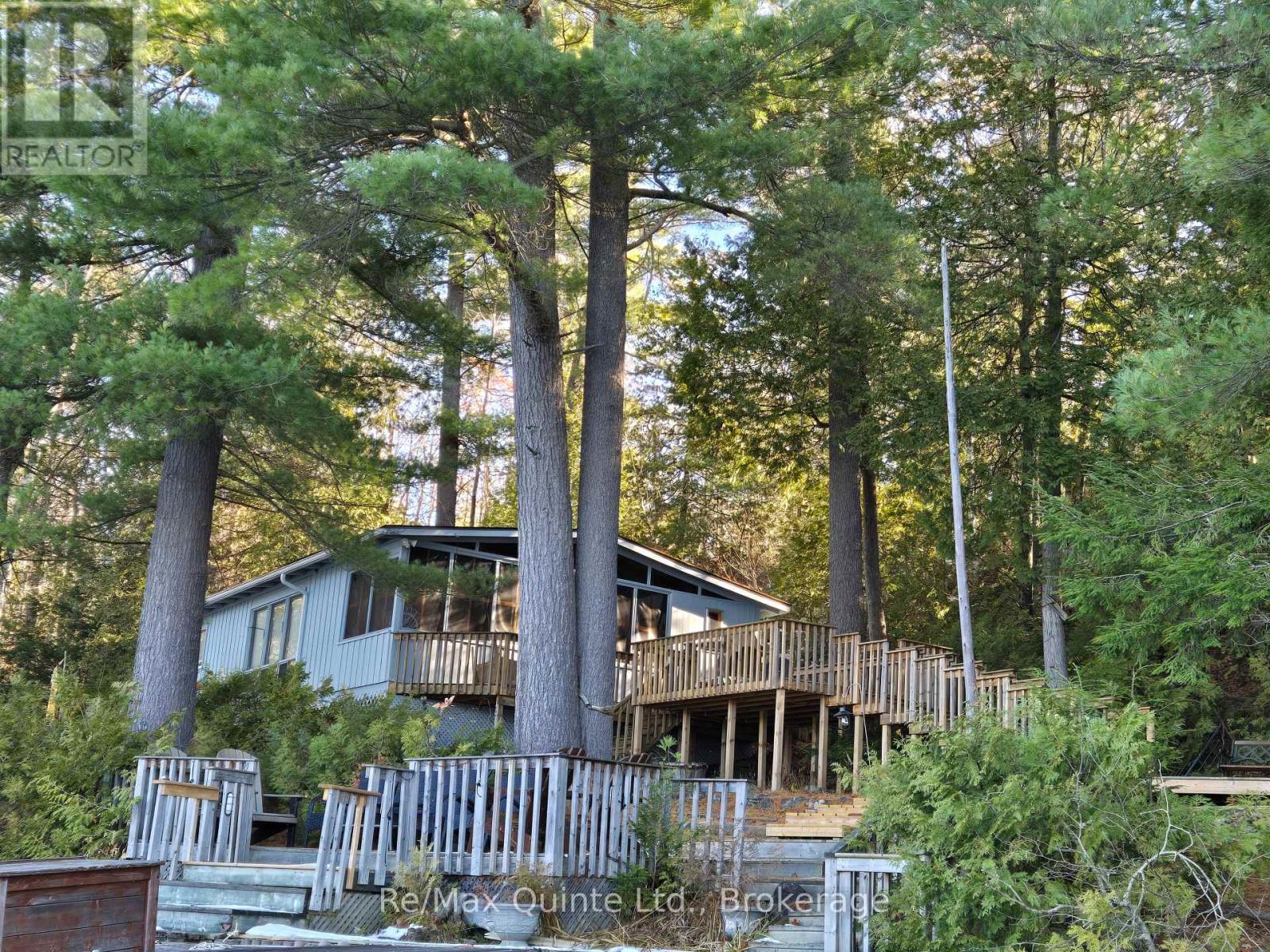 1261A SHAWENEGOG LAKE LANE - 45