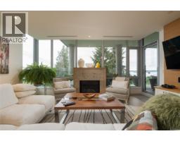 301 5388 Hill Rise Terr, Saanich, BC V8Y3K3 Photo 22