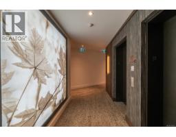 301 5388 Hill Rise Terr, Saanich, BC V8Y3K3 Photo 12