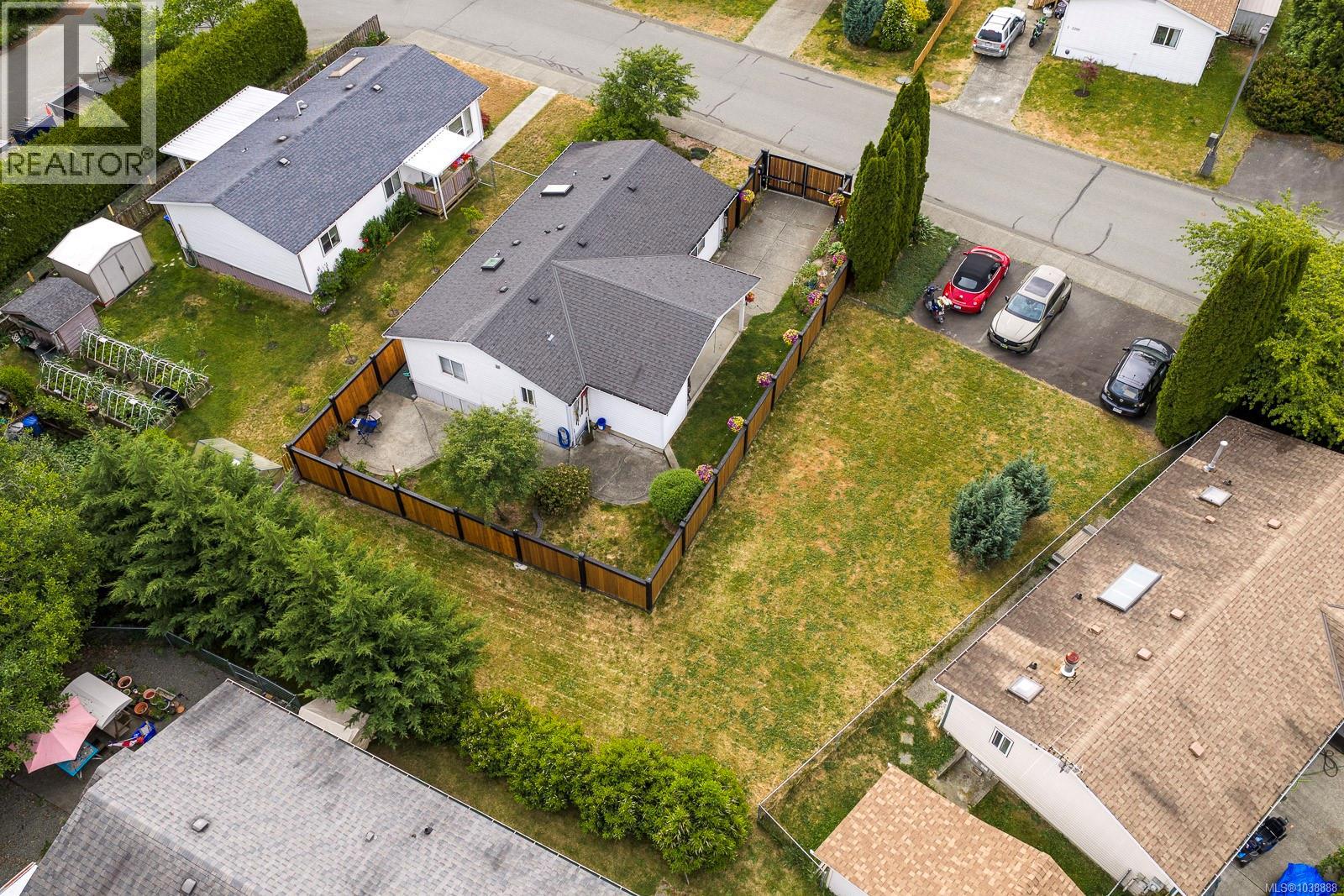 102 2200 Lambert Dr, Courtenay