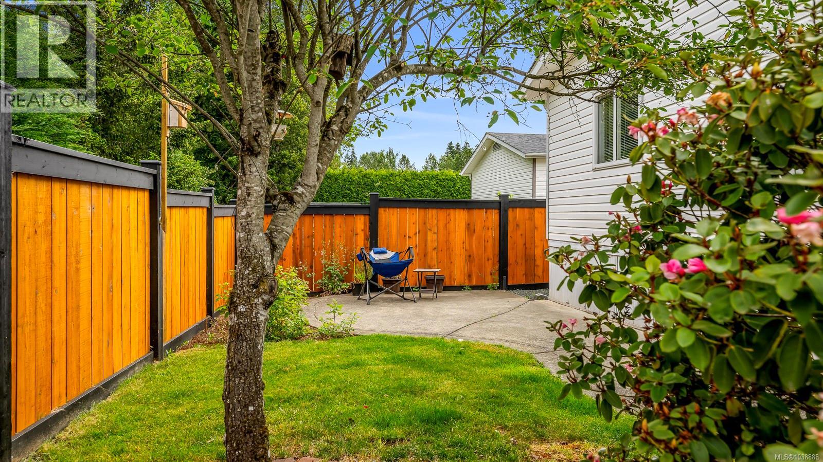 102 2200 Lambert Dr, Courtenay