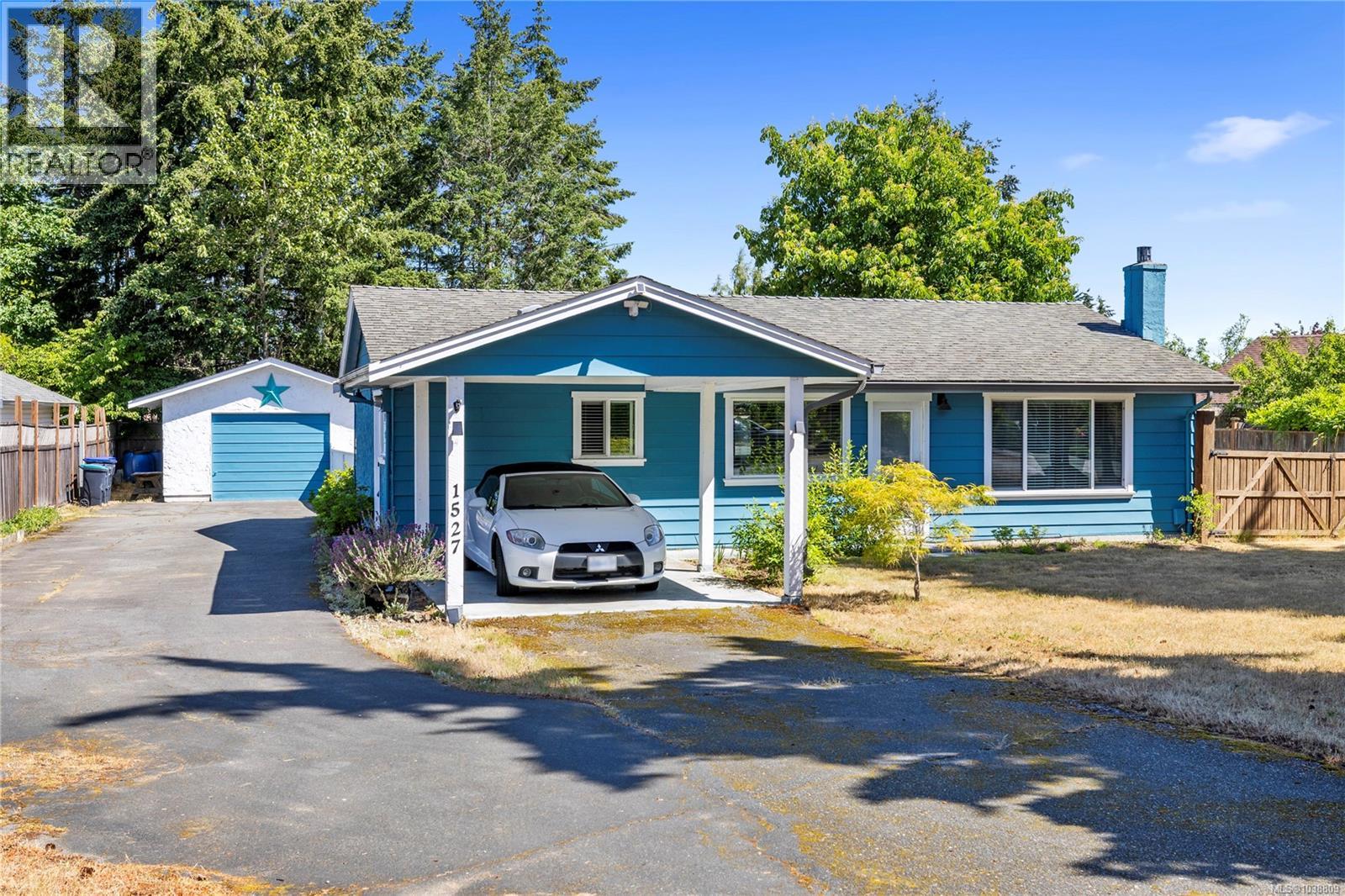 1527 Dalmatian Dr - 1