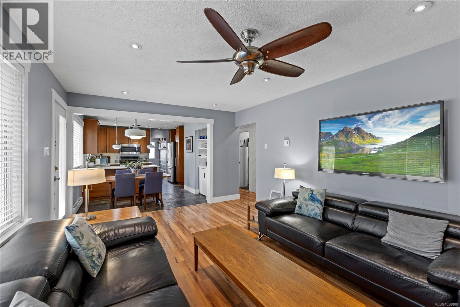 1527 Dalmatian Dr, Parksville