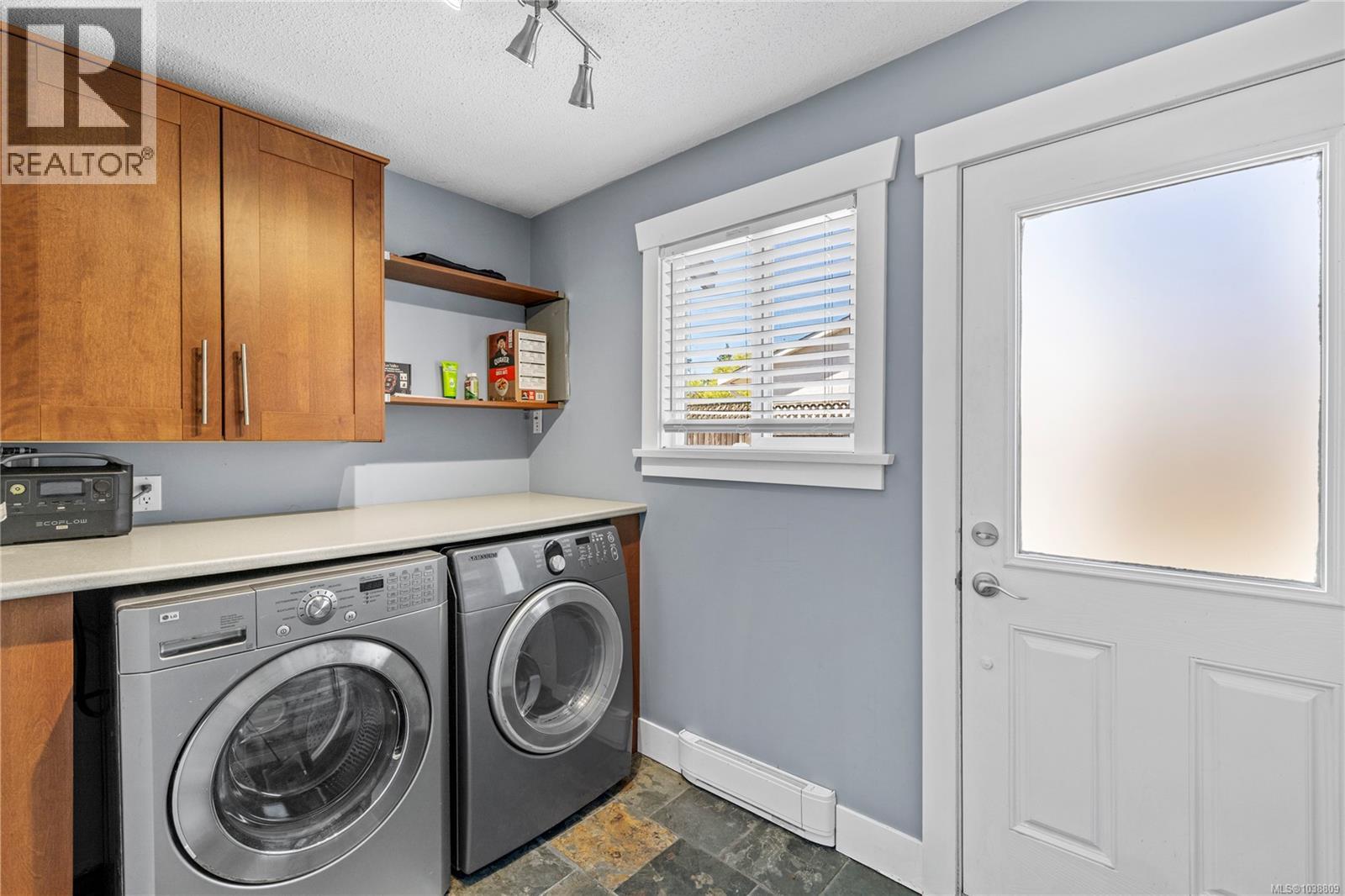 1527 Dalmatian Dr, Parksville