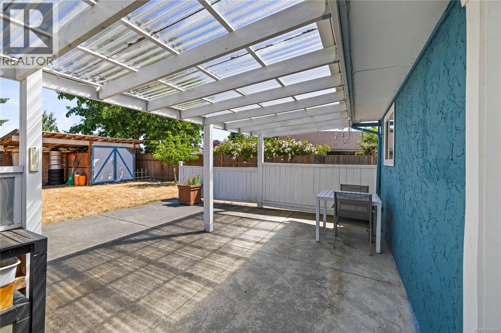 1527 Dalmatian Dr, Parksville