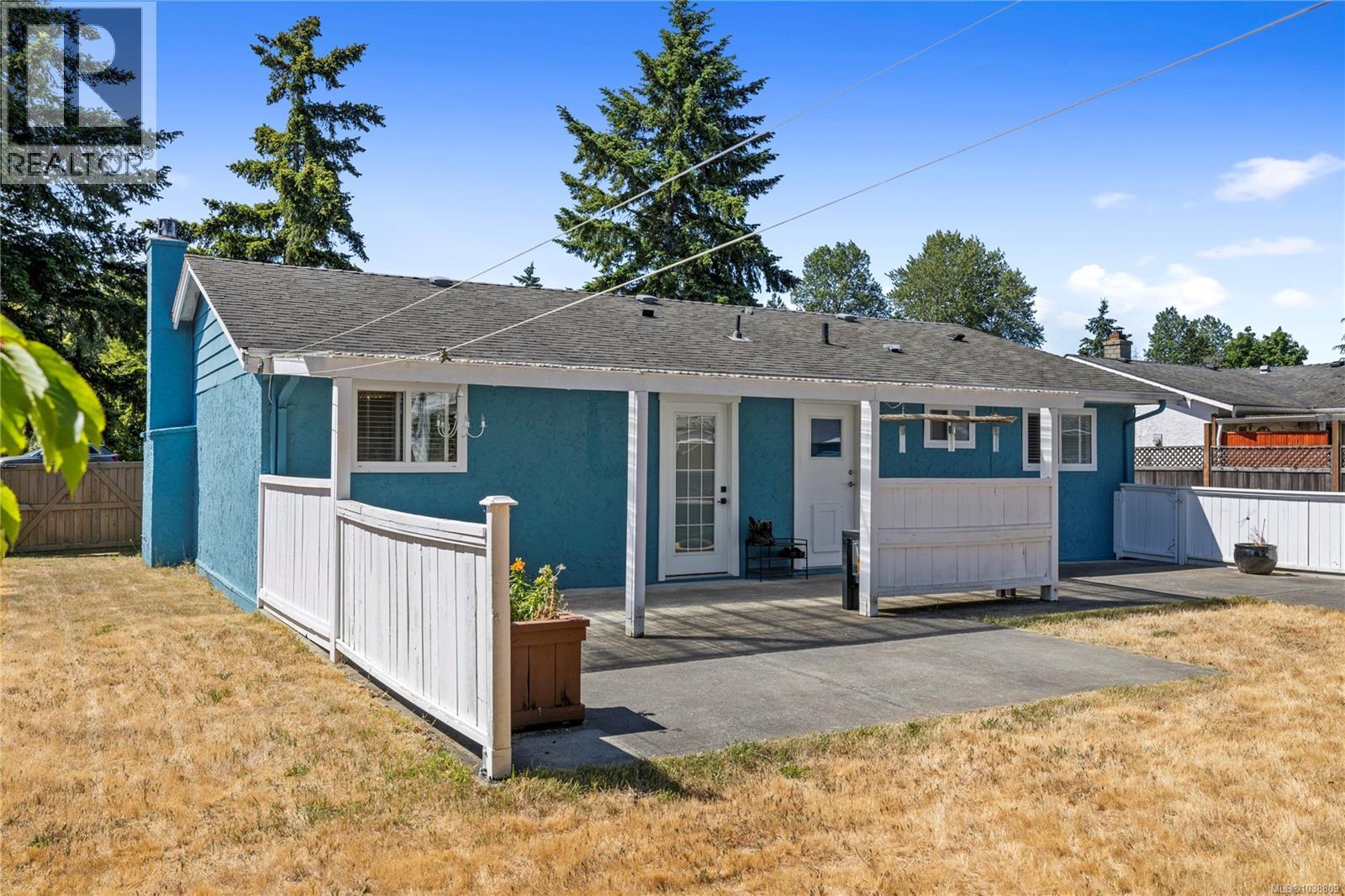 1527 Dalmatian Dr, Parksville