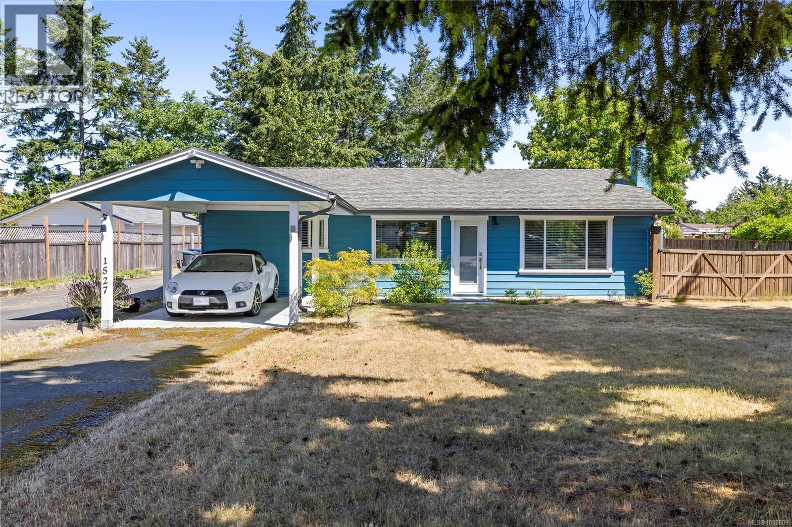 1527 Dalmatian Dr, Parksville