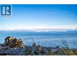 3983 Appian Way, Campbell River, BC V9H1G3 Photo 12