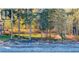 3983 Appian Way, Campbell River, BC V9H1G3 Photo 6