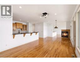 Den - 448 Viewcrest Road, Kelowna, BC V1W4K1 Photo 12