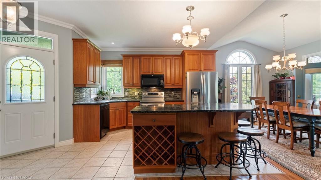 3-bedroom home for sale at 2 HUNTER Drive S, Port Rowan ON · photo 11 of 39