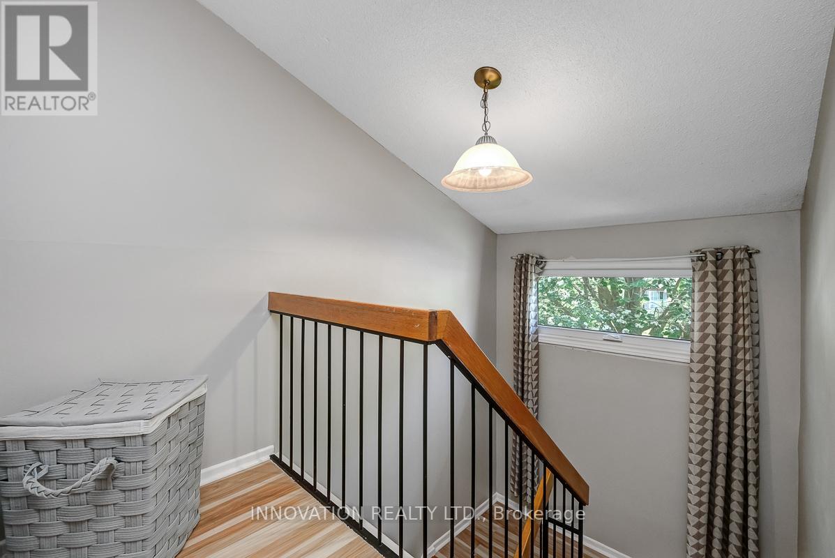 2113 STONEHENGE CRESCENT