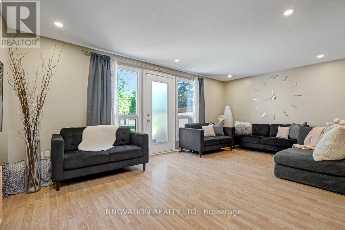 2113 STONEHENGE CRESCENT - 5