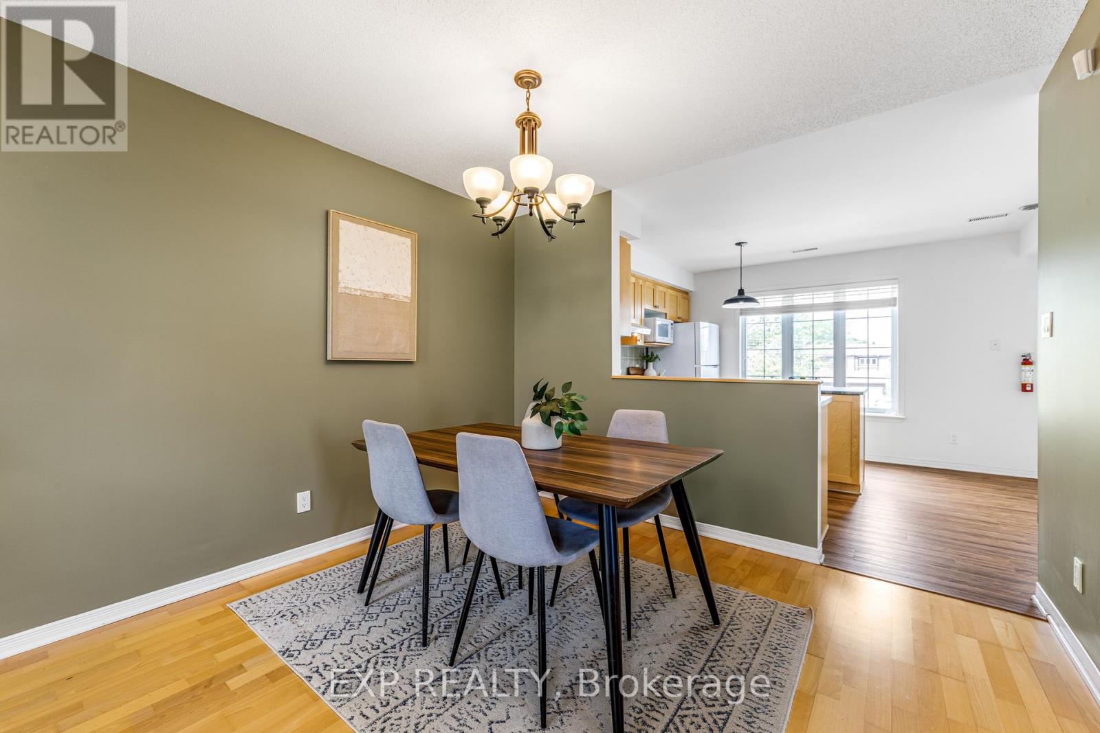 102 GATESTONE PRIVATE - 7