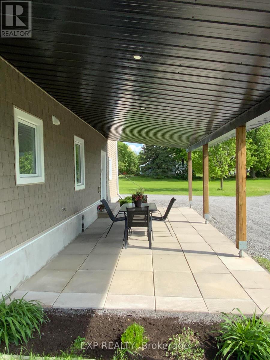 1526 LANDRY STREET - 32
