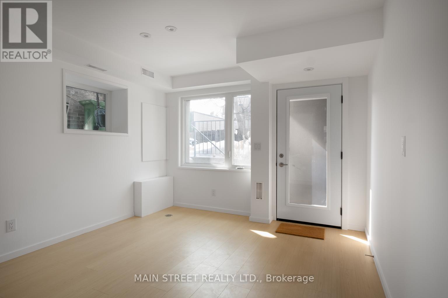 523 CRAVEN ROAD - 20