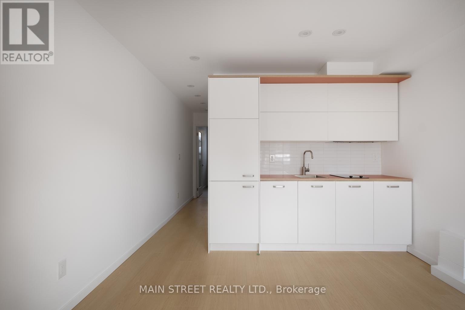 523 CRAVEN ROAD - 22