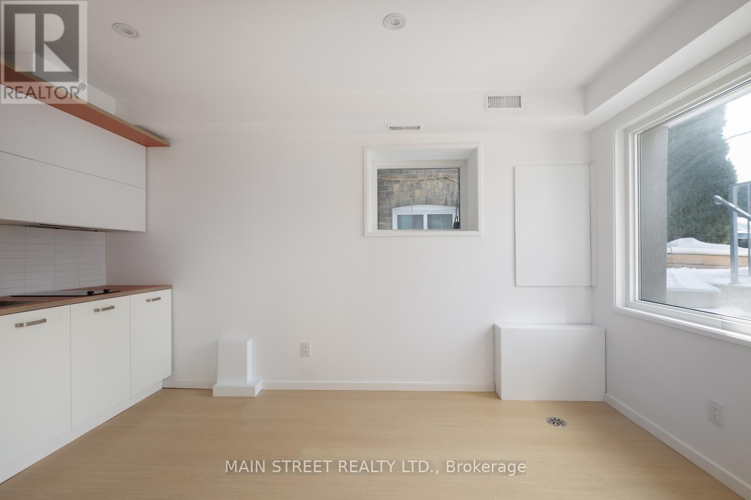 523 CRAVEN ROAD - 21