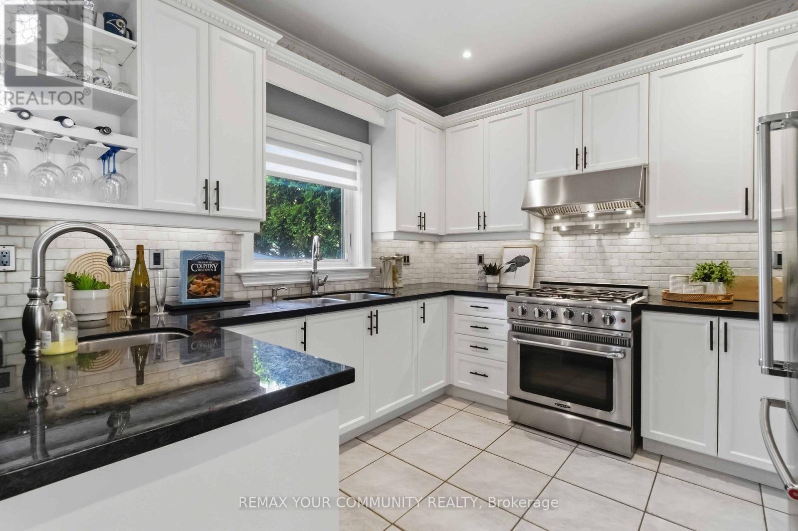 512 VAUGHAN MILLS ROAD - 9