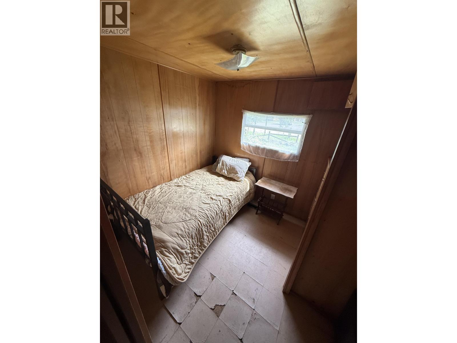 10105 PAQUETTE AVENUE - 6