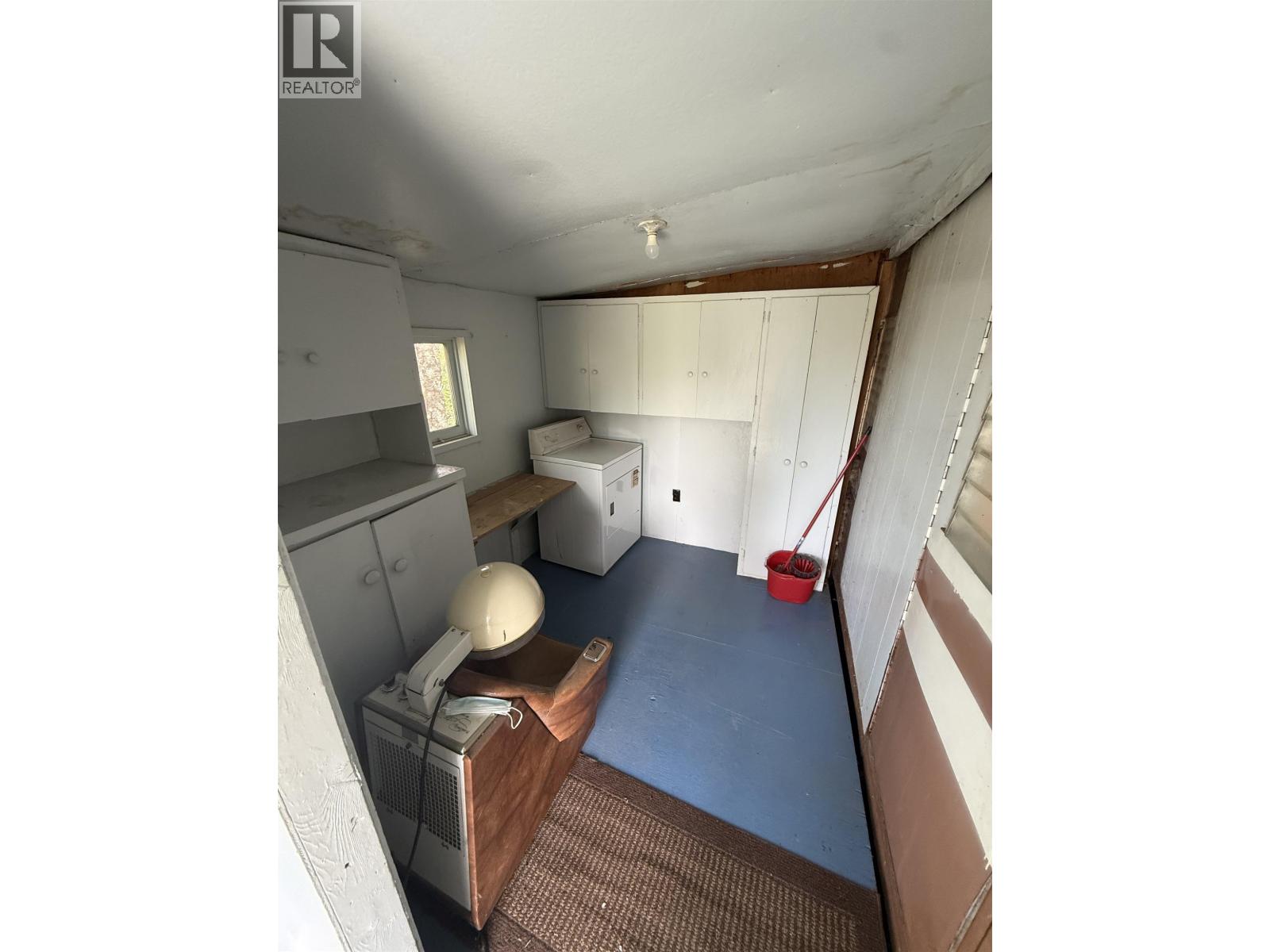 10105 PAQUETTE AVENUE - 9