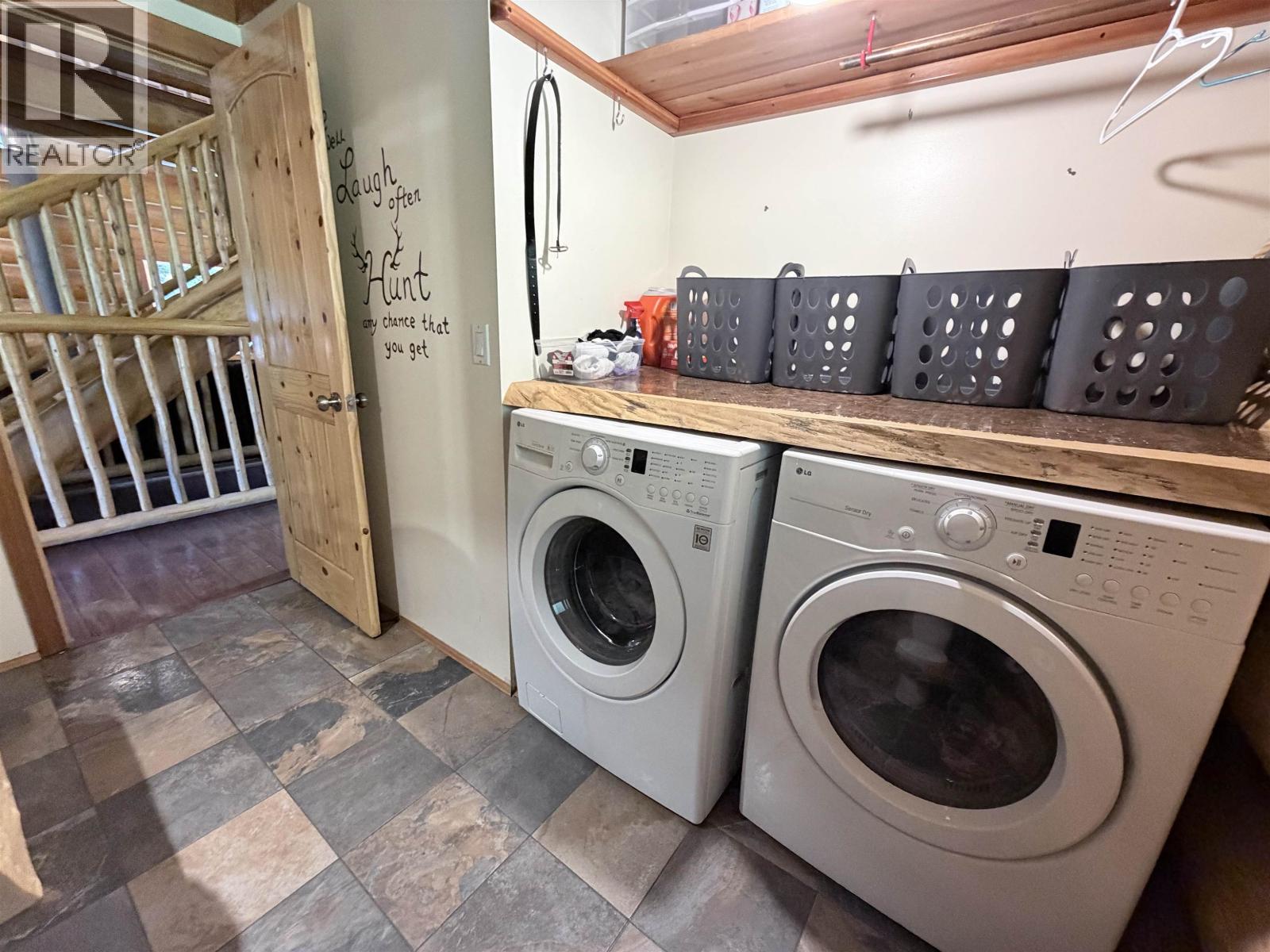 2827 WOODRIDGE ROAD - 20
