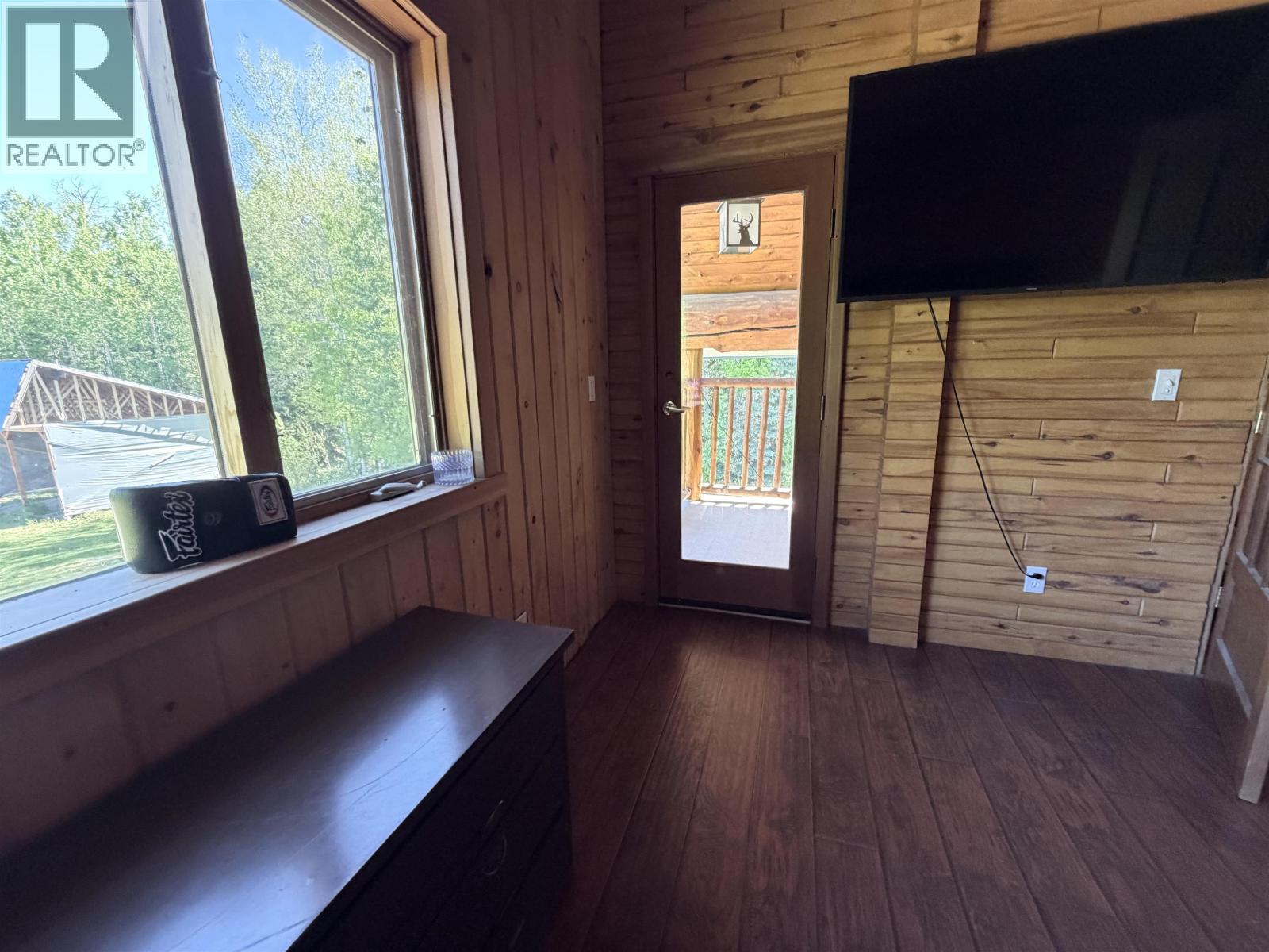 2827 WOODRIDGE ROAD - 27