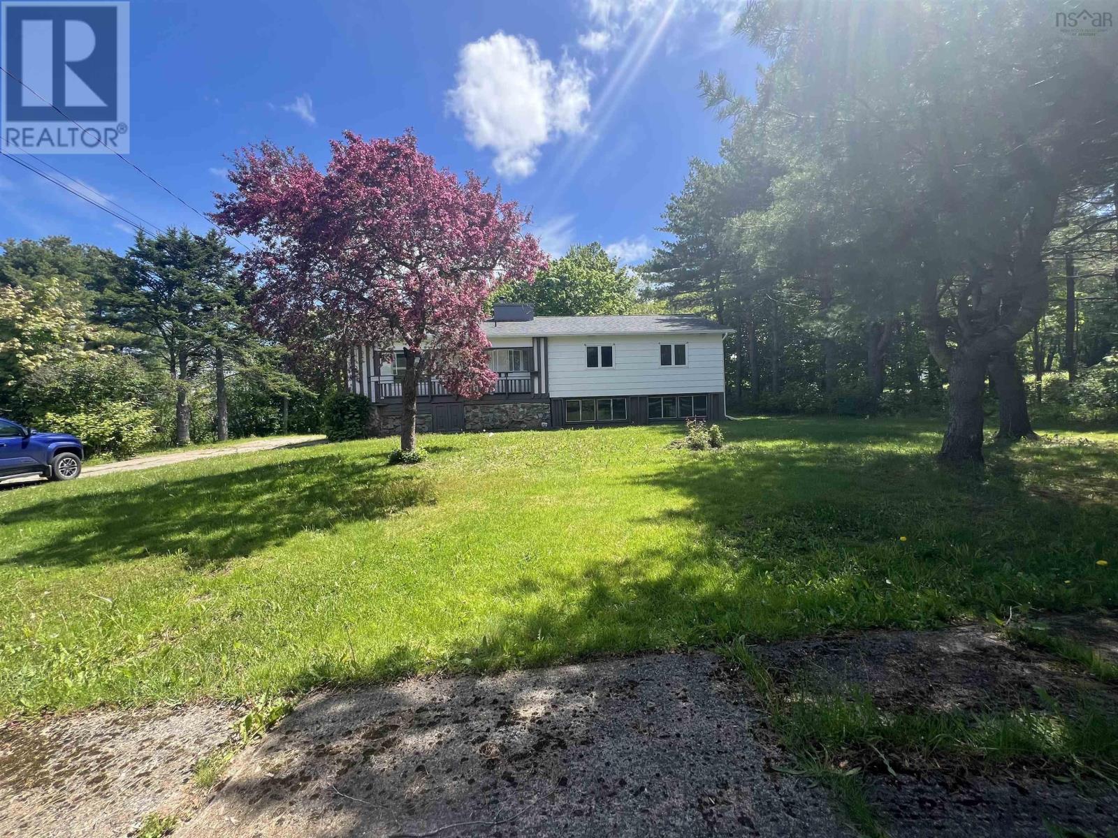 Property 2 of 28 of 160 Brown Street
