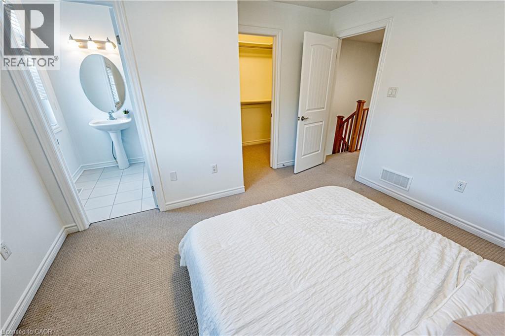 #22 ARLINGTON Crescent Unit# 22 - 26