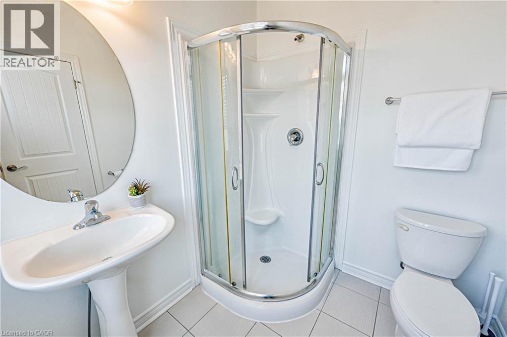 #22 ARLINGTON Crescent Unit# 22 - 28