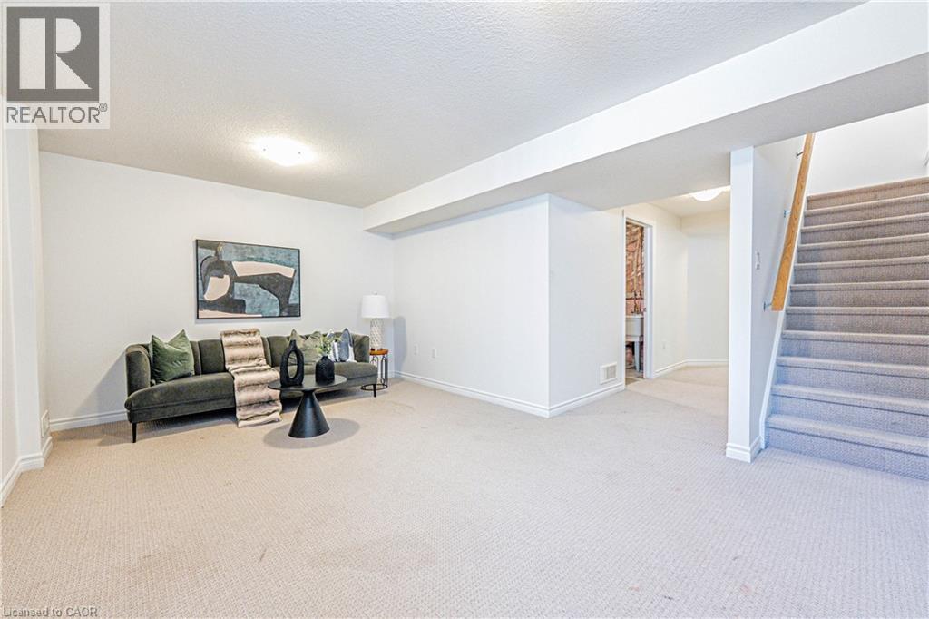 #22 ARLINGTON Crescent Unit# 22 - 38