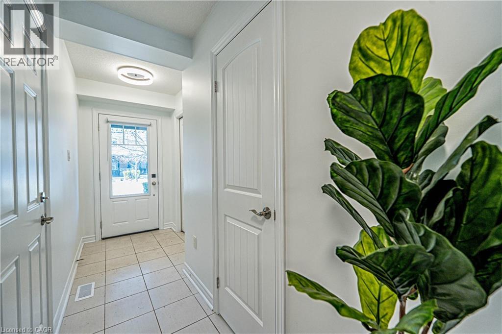 #22 ARLINGTON Crescent Unit# 22 - 5