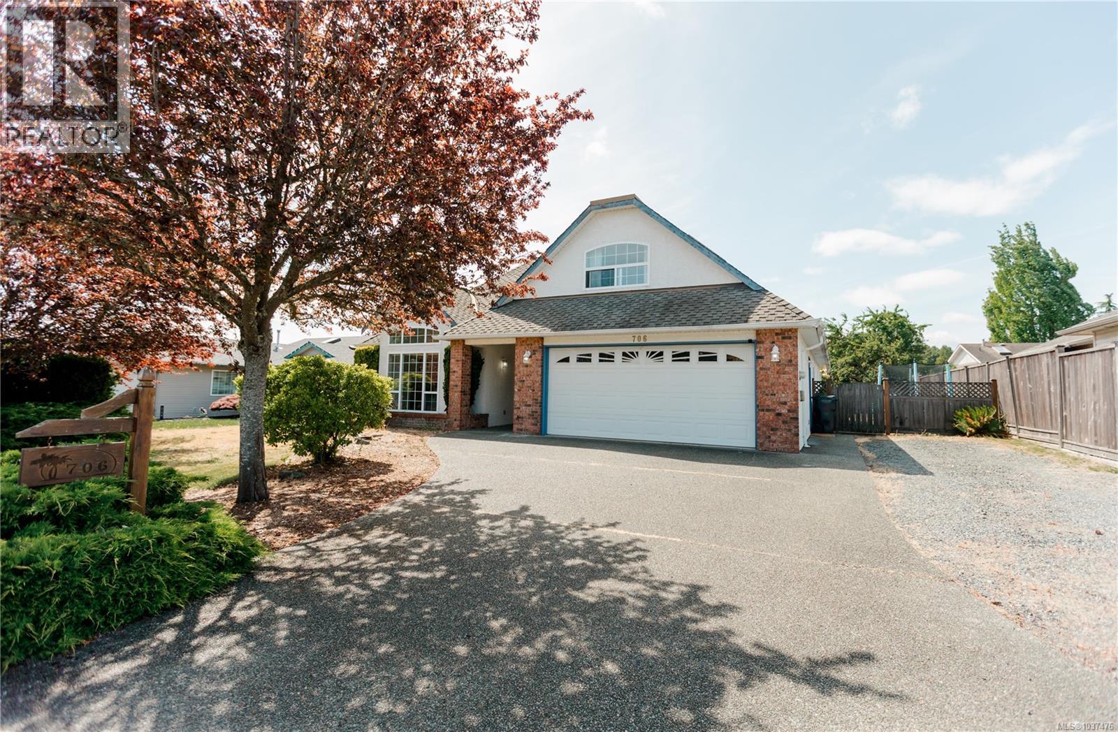 706 Ironwood Ave, Parksville