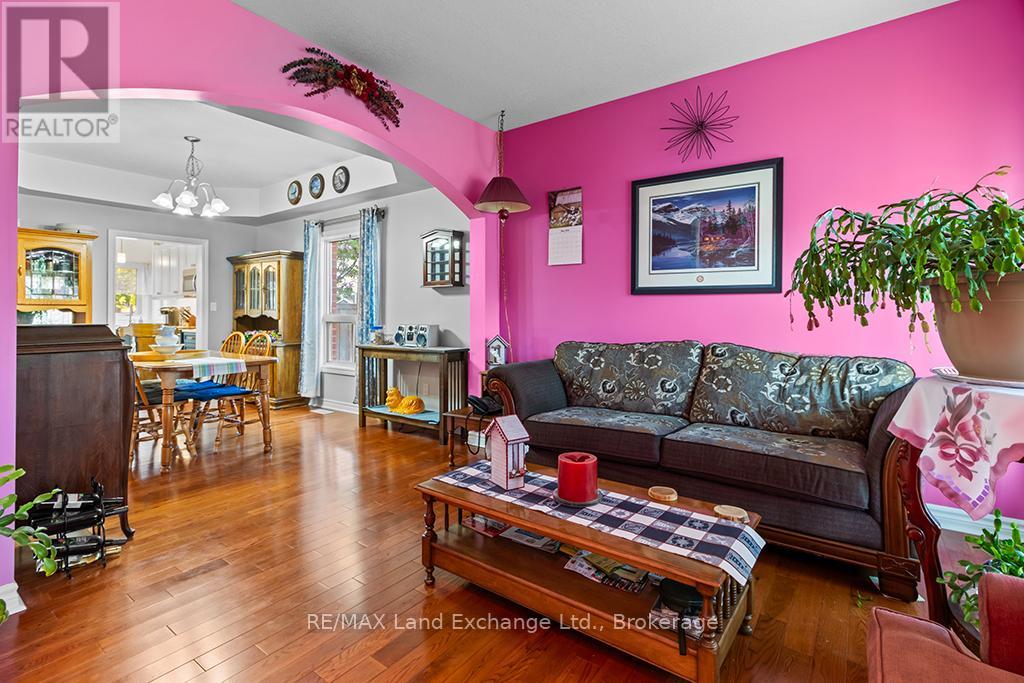 251 SANDY ACRES ROAD - 14