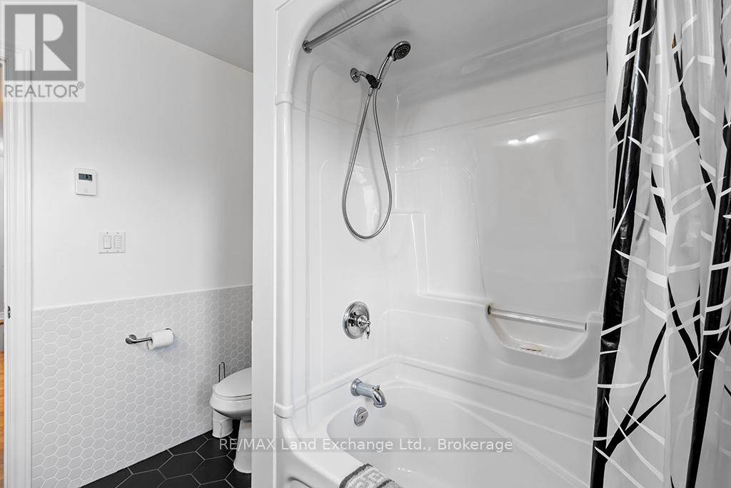 251 SANDY ACRES ROAD - 27