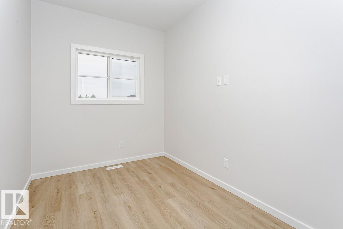 2944 65 ST SW - 2