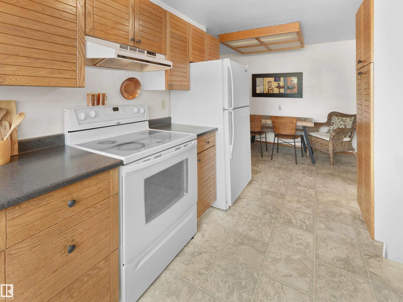 5832 114A ST NW - 10