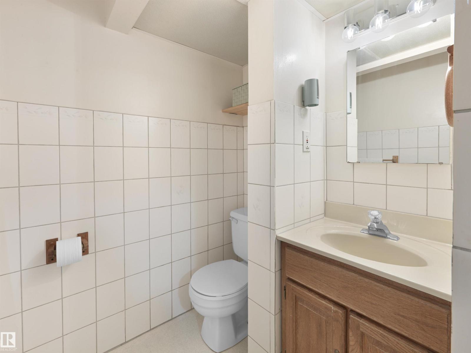 5832 114A ST NW - 23