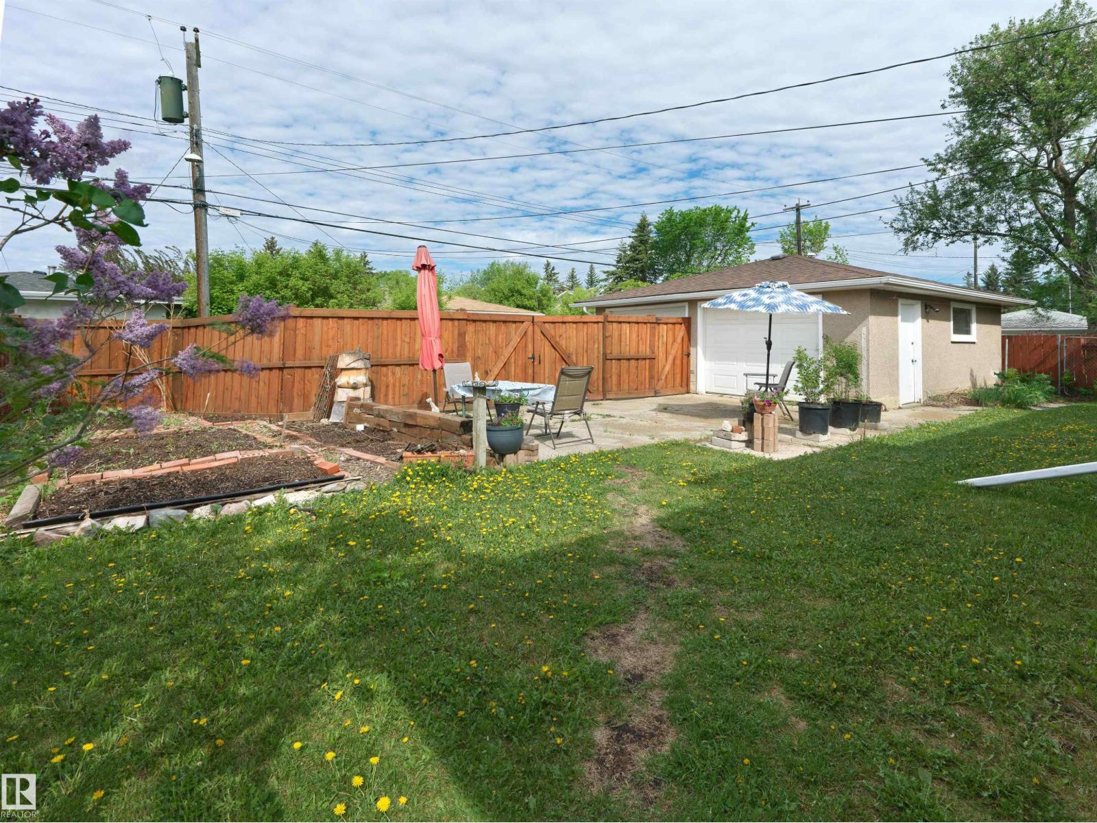 5832 114A ST NW - 27