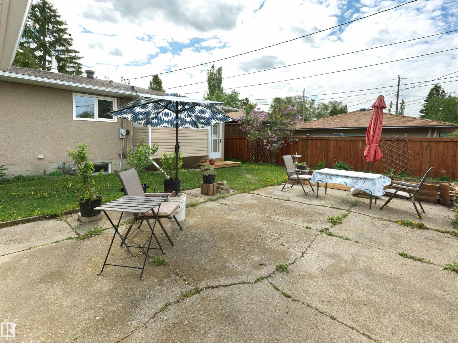 5832 114A ST NW - 31