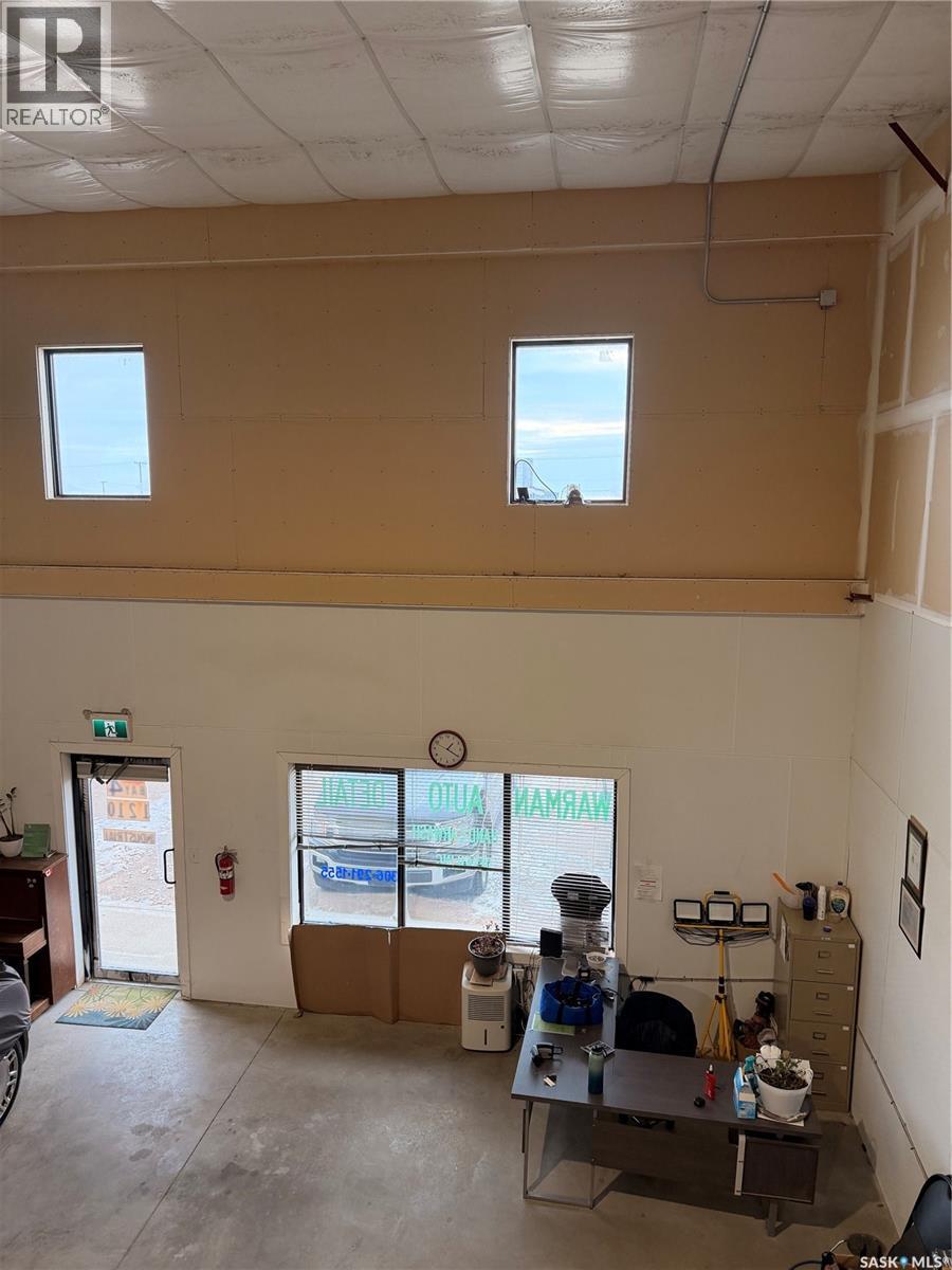 4 1210 Industrial ROAD - photo 2