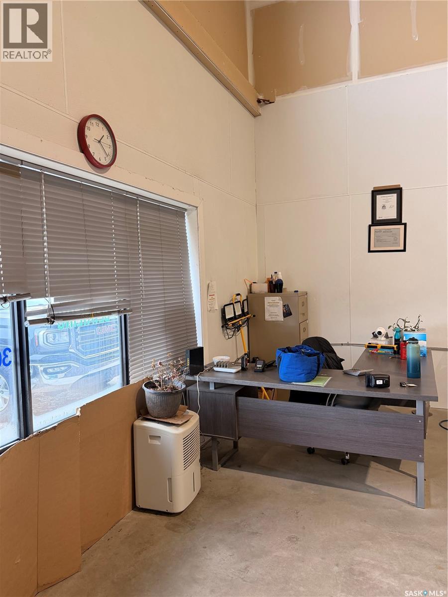 4 1210 Industrial ROAD - photo 3