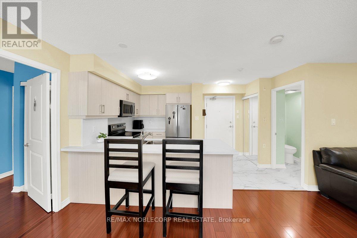#508 920 SHEPPARD AVENUE W - 14