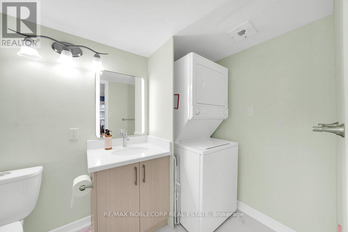 #508 920 SHEPPARD AVENUE W - 21