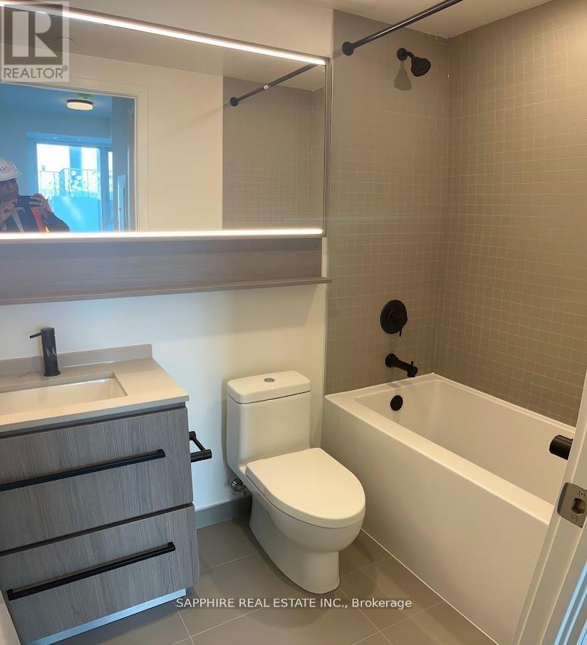 #414 425 FRONT STREET E - 15
