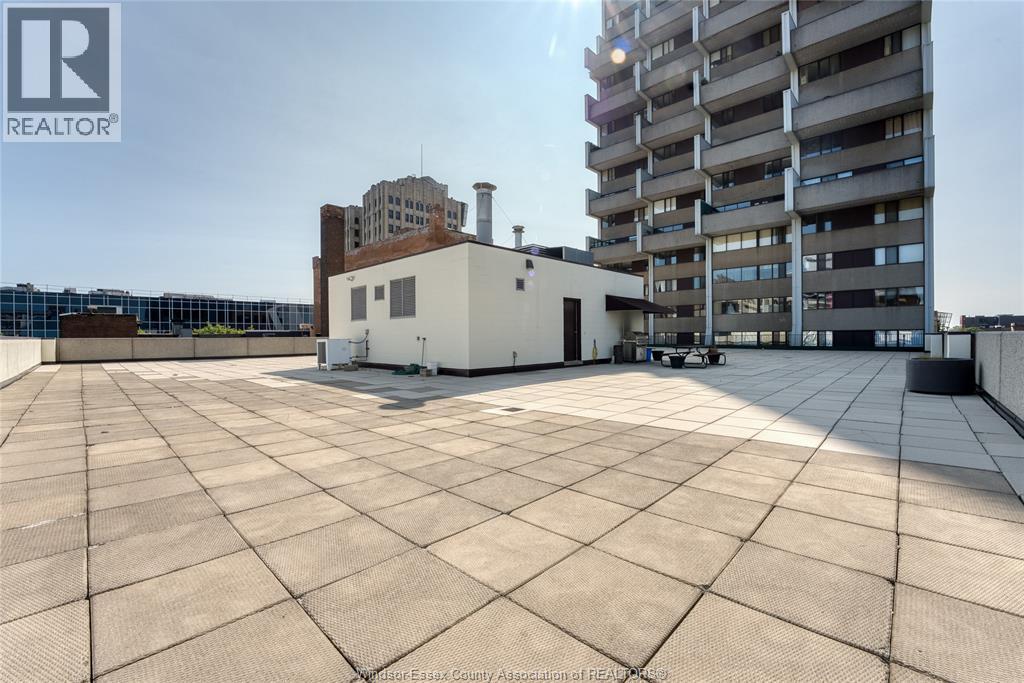 #2103 380 PELISSIER STREET - 25