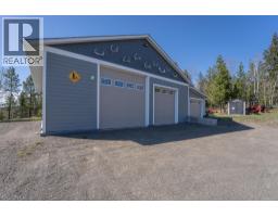 Kitchen - 4898 Telqua Drive, 108 Mile Ranch, BC V0K2Z0 Photo 16